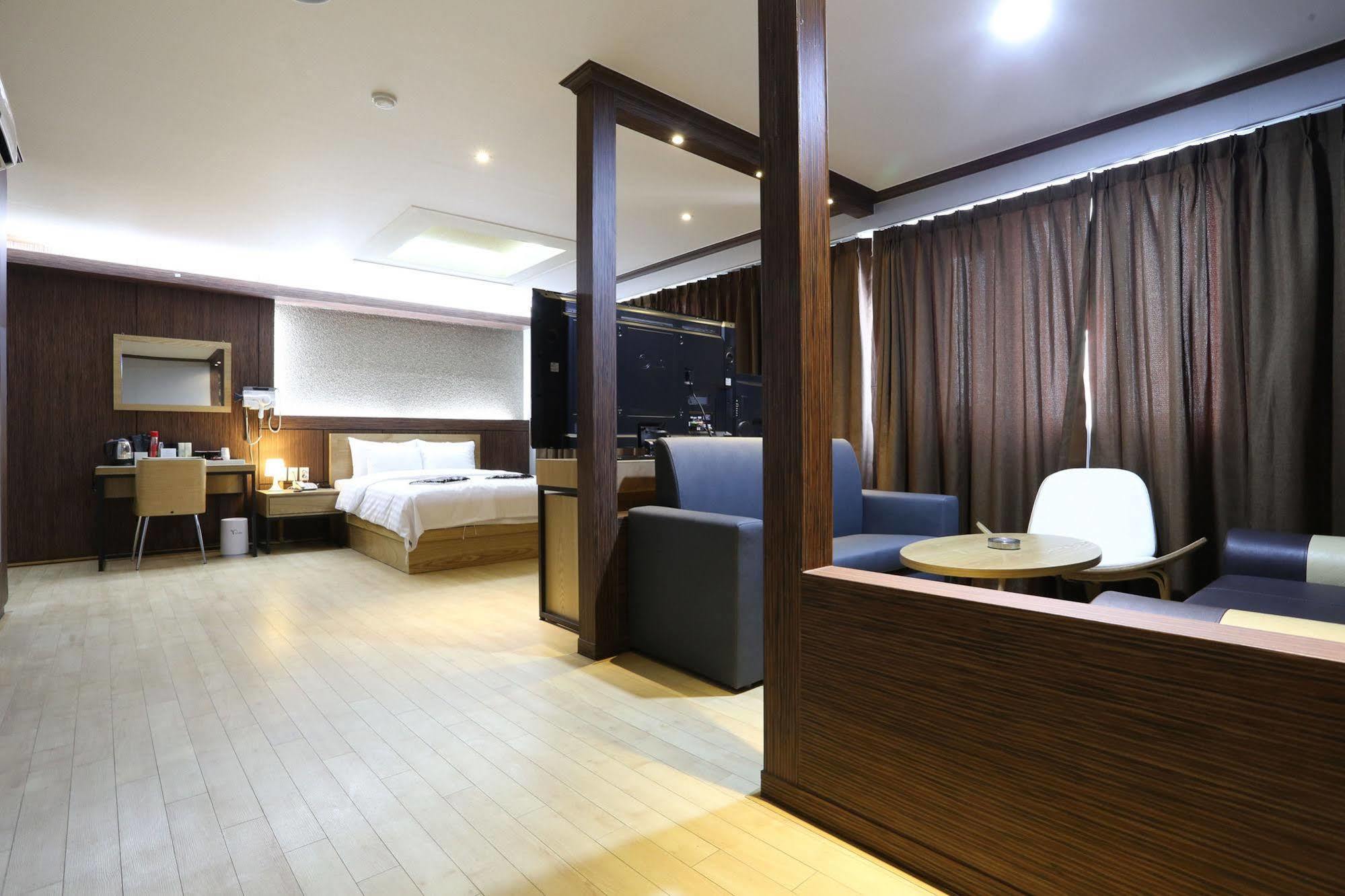 Y Ocean Hotel 丽水市 外观 照片